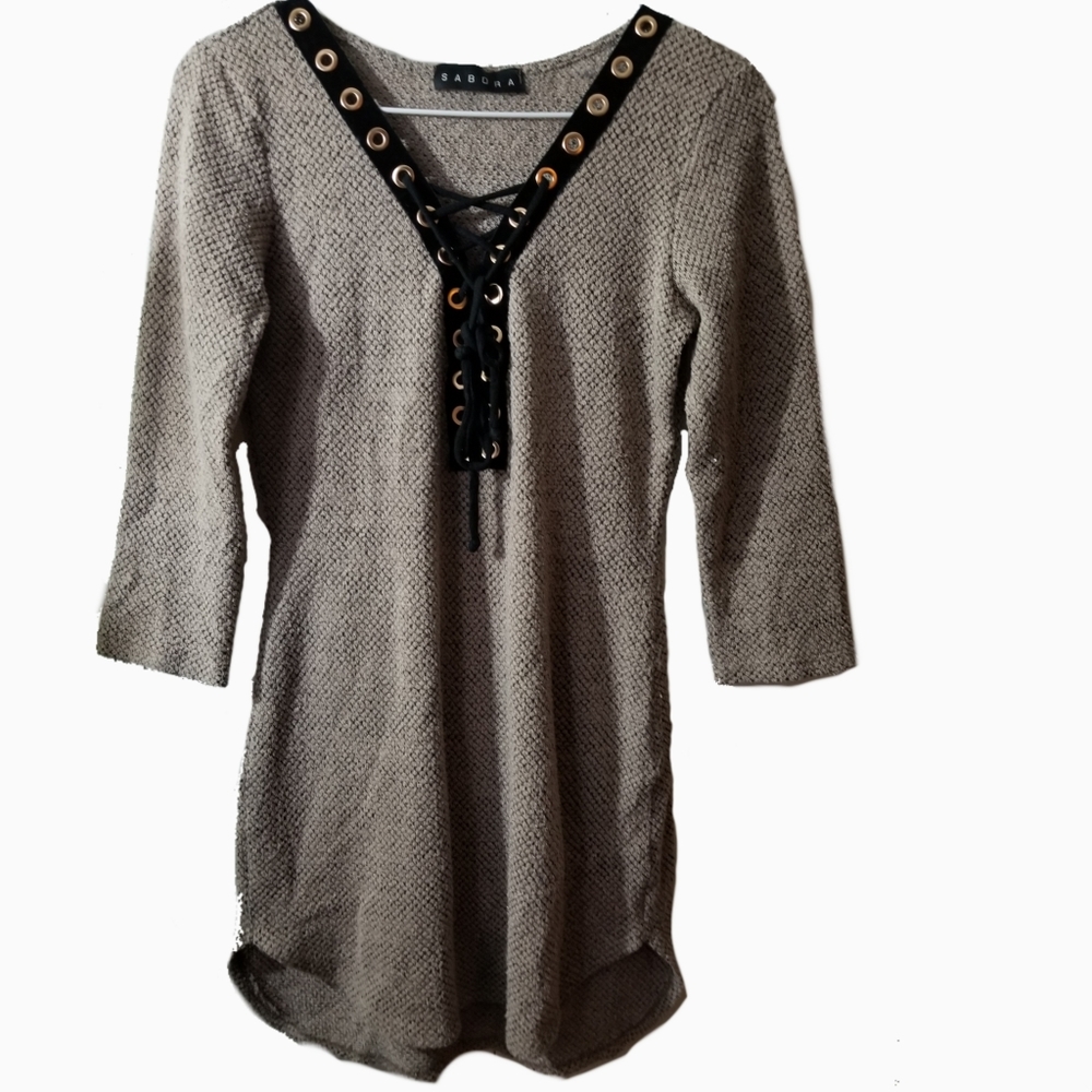 ^Sabora brown bodycon Medium laced neck